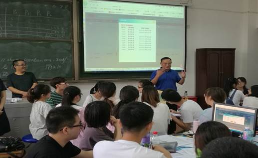 说明: C:\Users\Administrator\Desktop\校友胡兴莅临3003新葡官方网站\IMG_20190908_154835_1.jpg